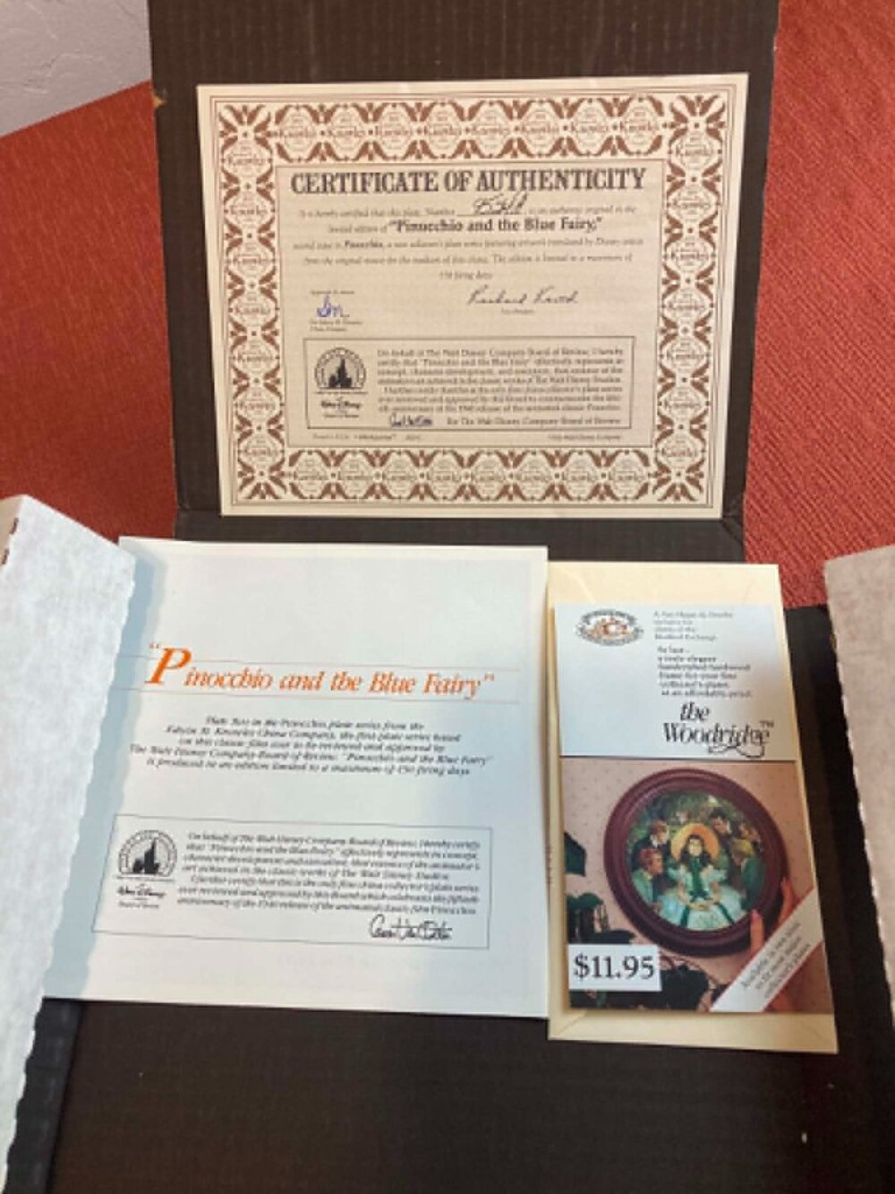 Brand New Edwin M Knowles "Pinocchio and the Blue Fairy" Collector's Plate w/COA - Picture 2 of 6